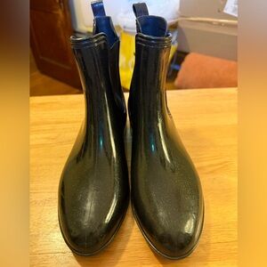 Women’s Juicy Black Gloss Rain Ankle Boots